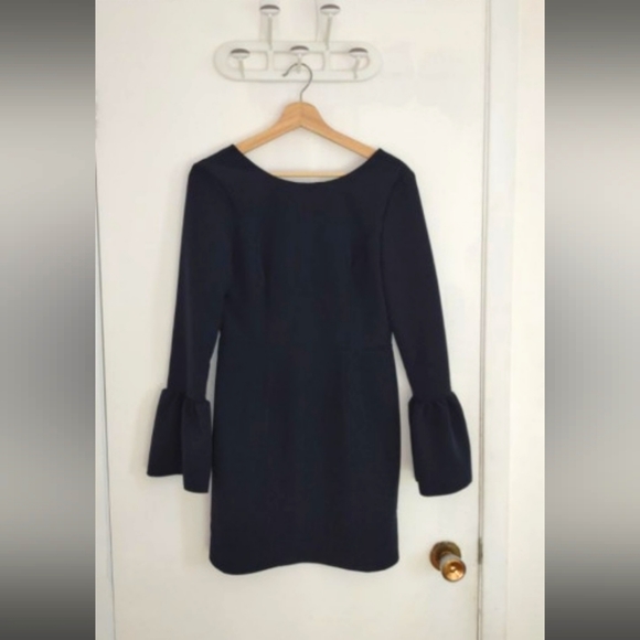 Dress - Picture 1 of 4